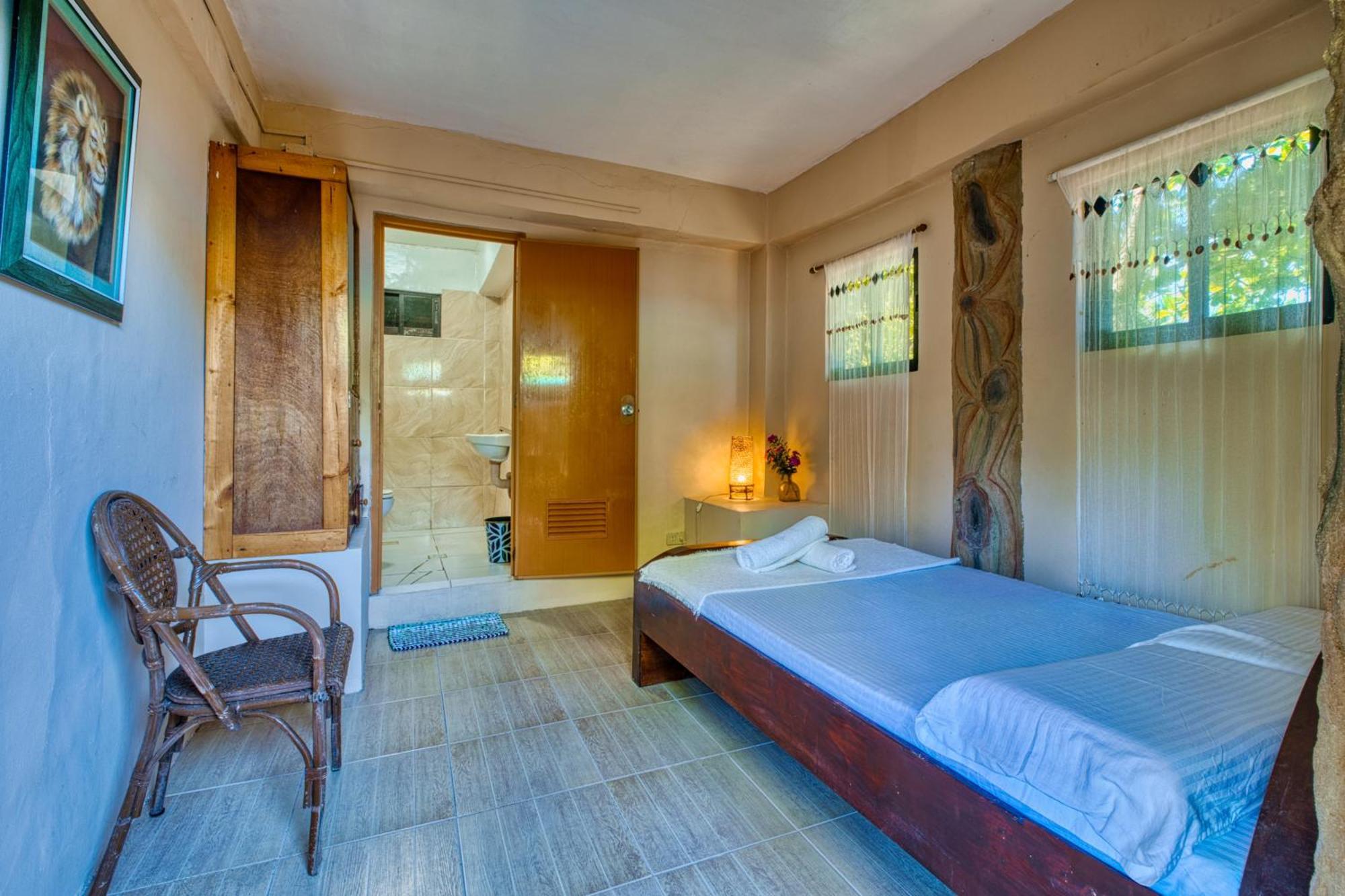 Daanbantayan Pilar Pilapil Beach Resort חדר תמונה